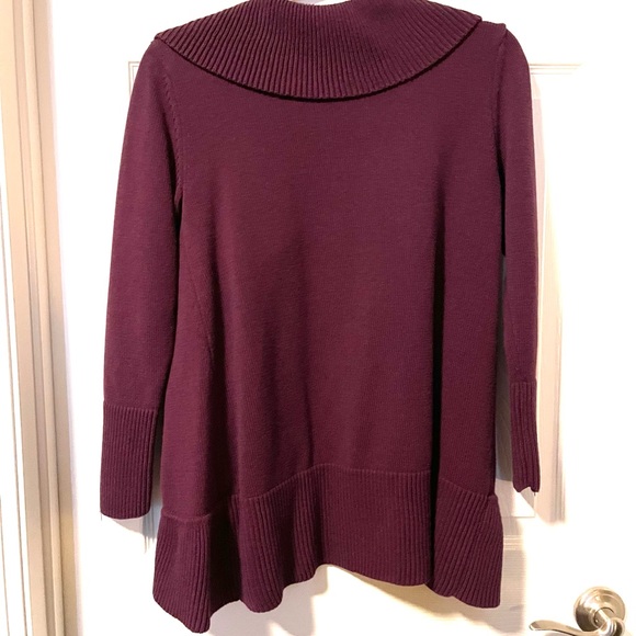 Isaacmizrahi live Burgundy Sweater. Size Small - Picture 2 of 5